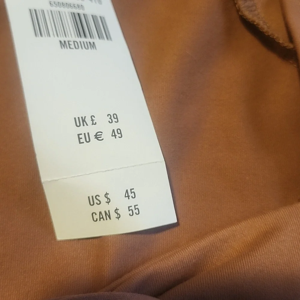 Abercrombie & Fitch Long Sleeve Bodysuit. Size Medium NWT - Picture 4 of 8
